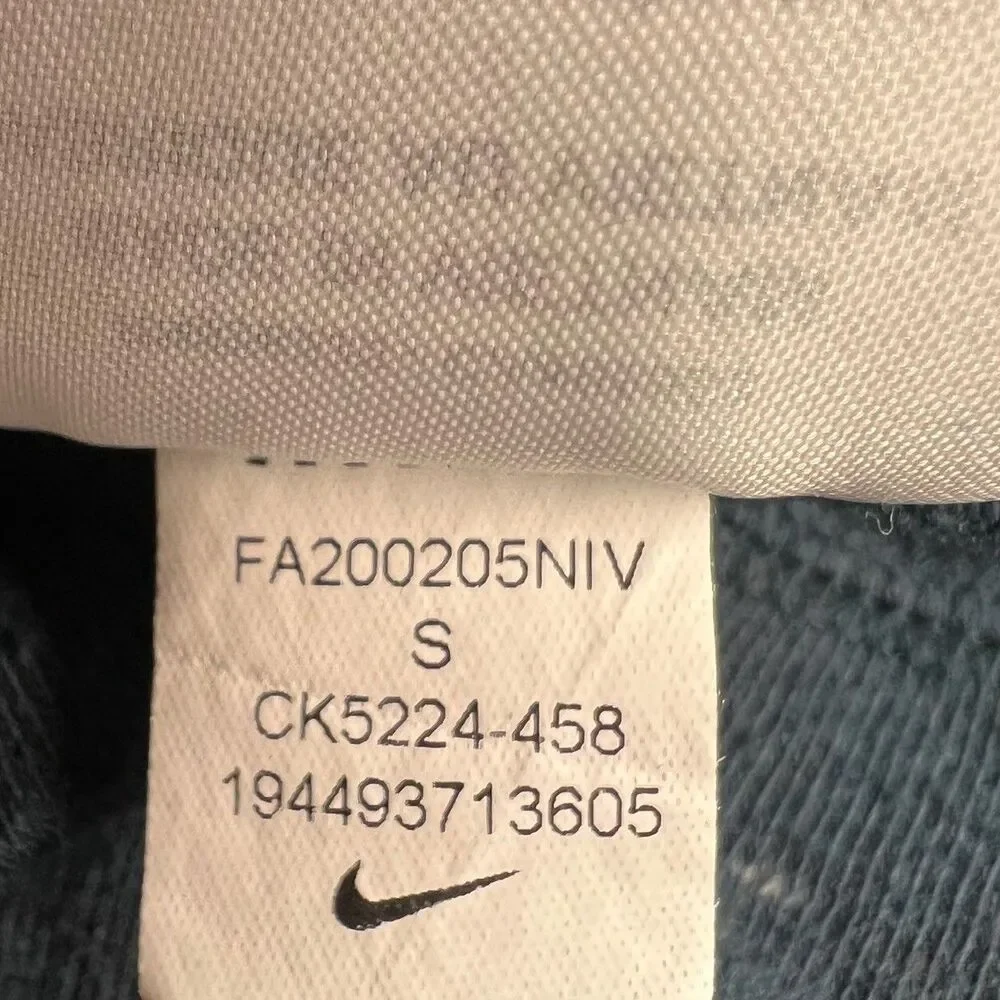 Nike Light Weight Cropped Long‎ Sleeve Women’s Size Small Pullover Heather Blue